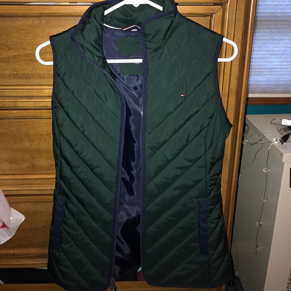 Tommy Hilfiger Vest - Picture 1 of 2